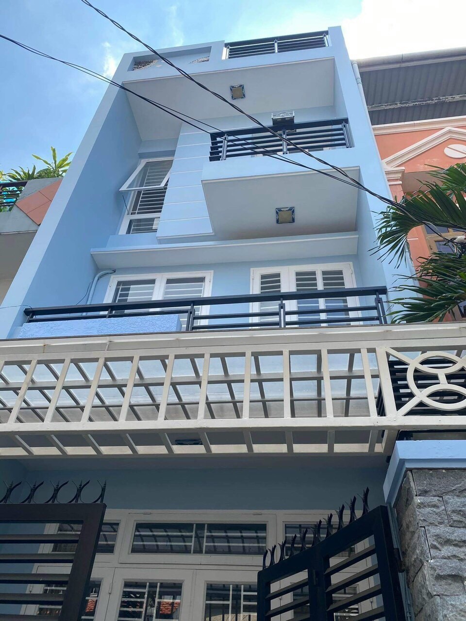 Cho thuê nhà hẻm xe tải đường Phan Huy Ích, Gò Vấp
